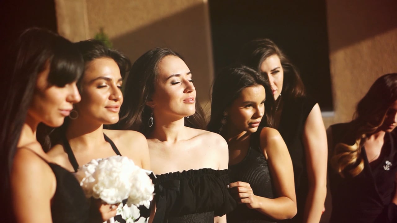 Still from A wedding in a minute